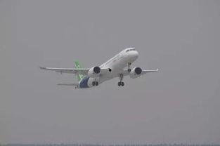 画c919国产飞机视频,翱翔蓝天，见证中国航空工业崛起